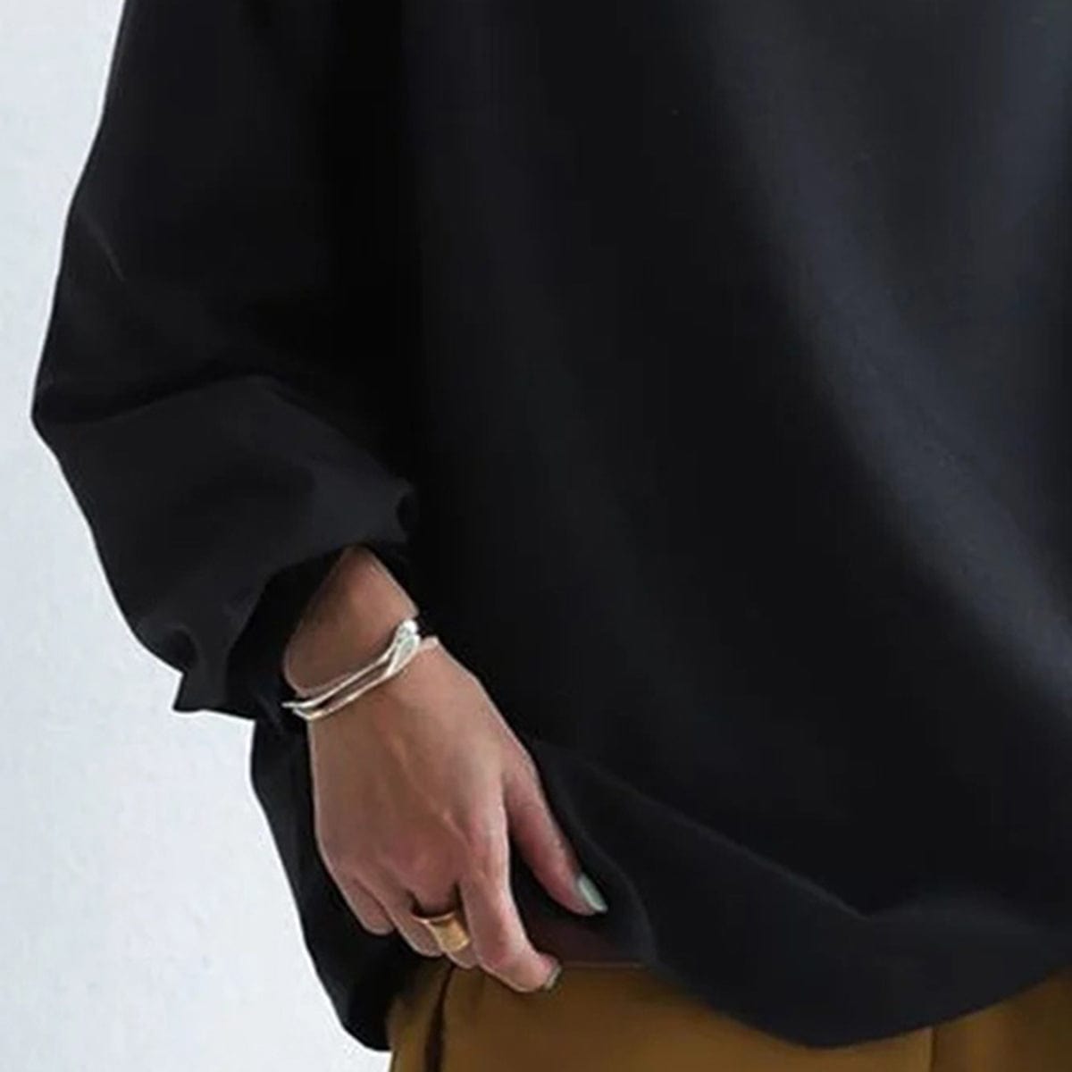 Comfortable Oversized Sweatshirt for Women with Cowl Neck Long Sleeve Relaxed Batwing Casual Style