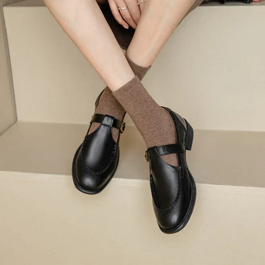 Elegant Leather Mary Jane Flats for Women with T Strap Buckle Round Toe Vintage Style