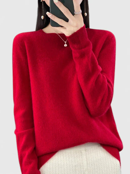 Comfortable Knit Sweater for Women with Round Neck Long Sleeve Relaxed Oversized Style